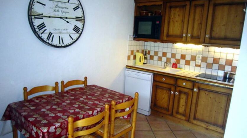 Ginabelle2B, chamonix accommodation, summer & winter season rental