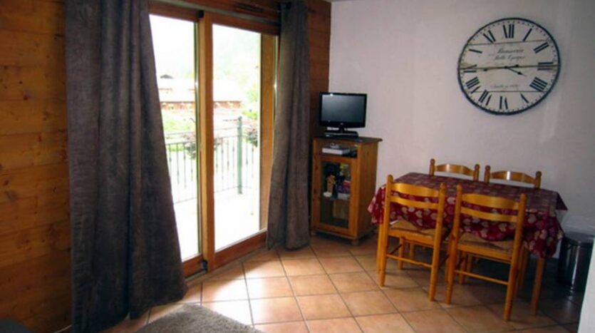 Ginabelle2B, chamonix accommodation, summer & winter season rental