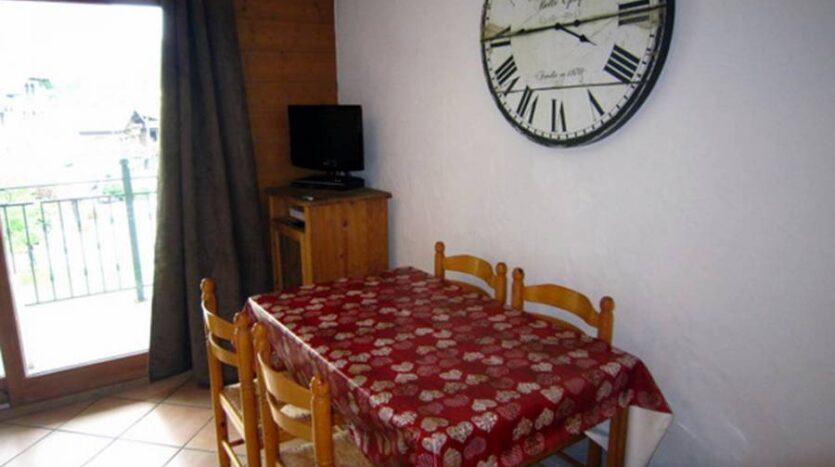 Ginabelle2B, chamonix accommodation, summer & winter season rental