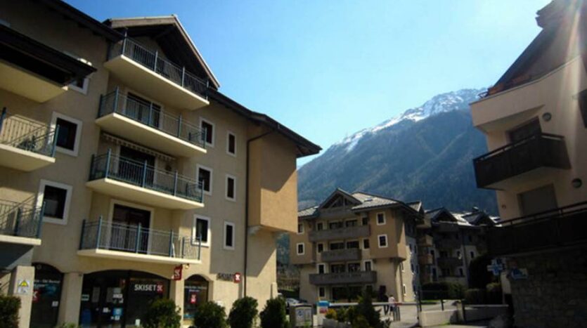 Ginabelle2B, chamonix accommodation, summer & winter season rental