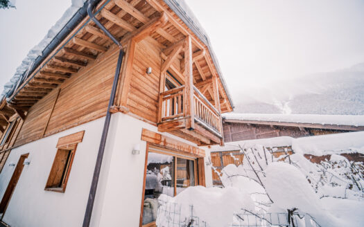 Chamonix winter season rental chalet