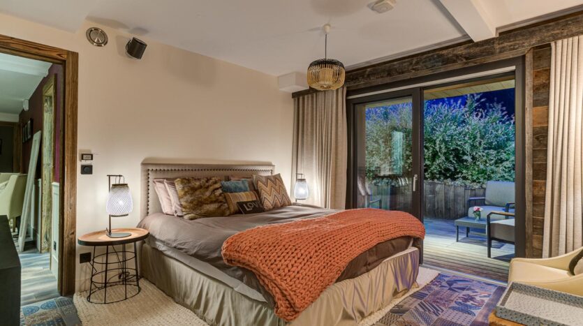 Chalet Peace & Love, chamonix accommodation, summer & winter season rental