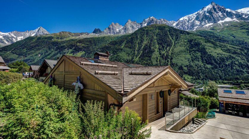 Chalet Peace & Love, chamonix accommodation, summer & winter season rental