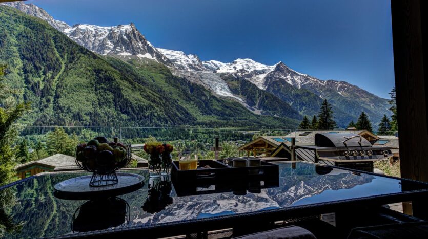 Chalet Peace & Love, chamonix accommodation, summer & winter season rental