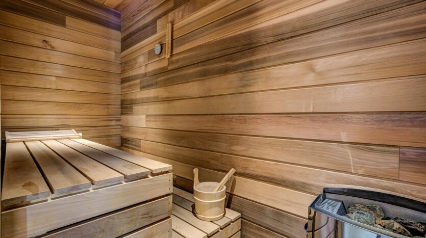 Chalet Peace & Love, chamonix accommodation, summer & winter season rental