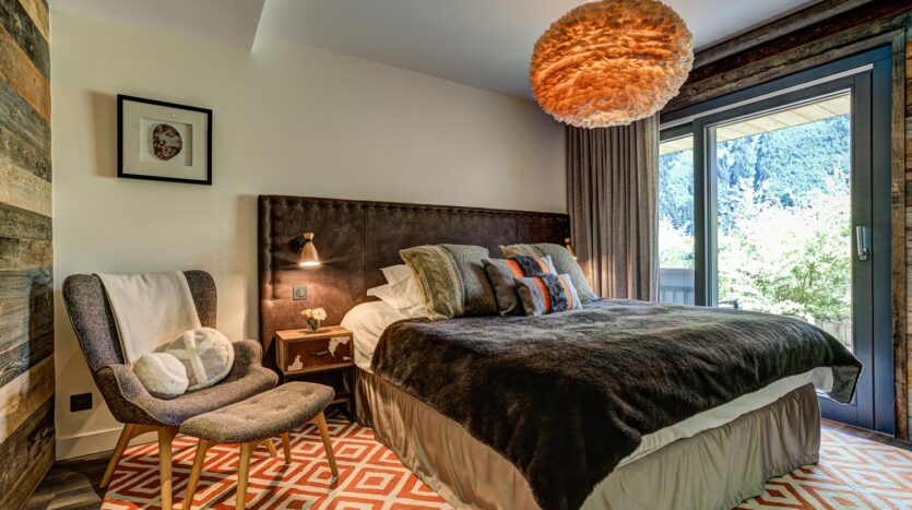 Chalet Peace & Love, chamonix accommodation, summer & winter season rental