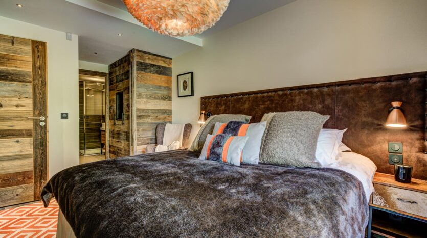 Chalet Peace & Love, chamonix accommodation, summer & winter season rental