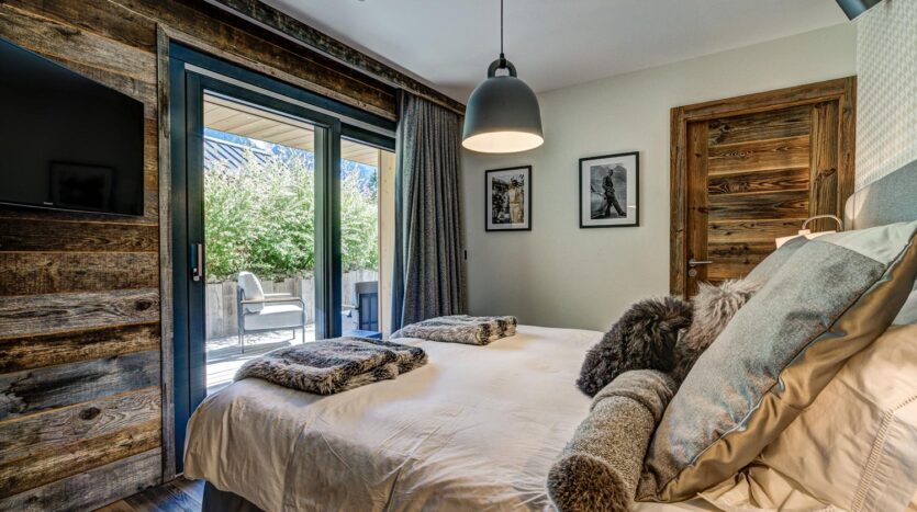 Chalet Peace & Love, chamonix accommodation, summer & winter season rental