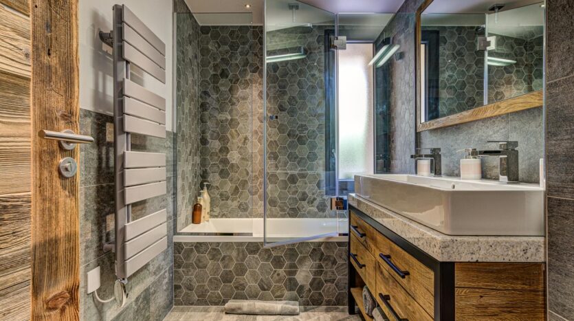 Chalet Peace & Love, chamonix accommodation, summer & winter season rental