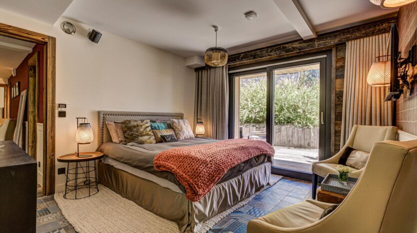 Chalet Peace & Love, chamonix accommodation, summer & winter season rental