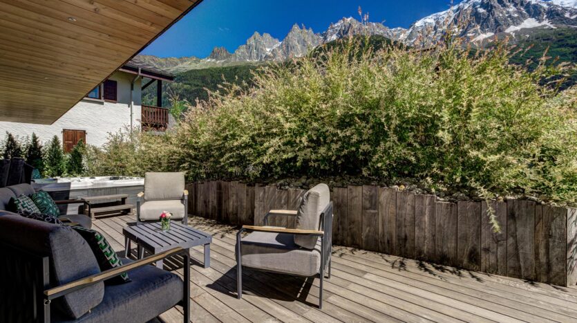 Chalet Peace & Love, chamonix accommodation, summer & winter season rental