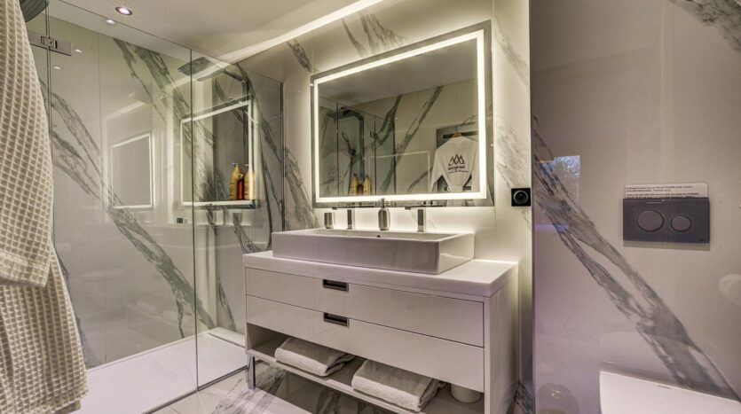 Chalet Rock and Roll, chamonix accommodation, summer & winter season rental
