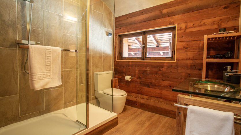 Chalet 715 , chamonix accommodation, summer & winter season rental