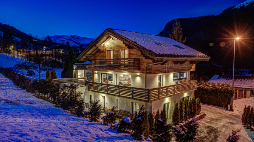 chalet rubicon, chamonix accommodation, summer & winter season