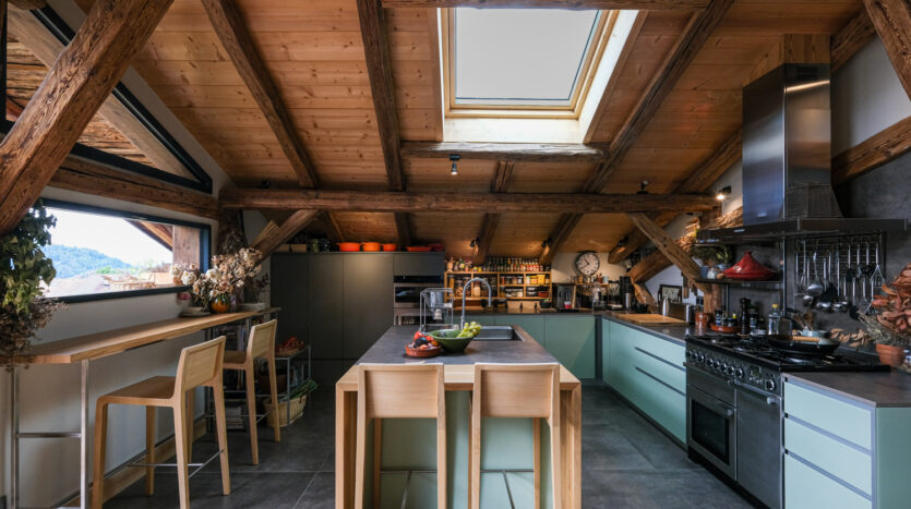 2 bedroom chalets in Chamonix to rent winter season