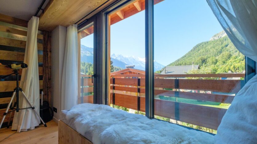 5 bedroom winter season chalet in Chamonix