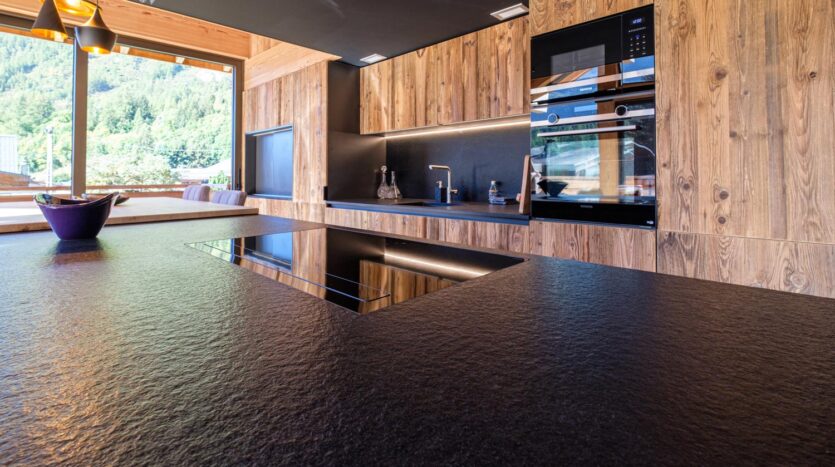 5 bedroom winter season chalet in Chamonix