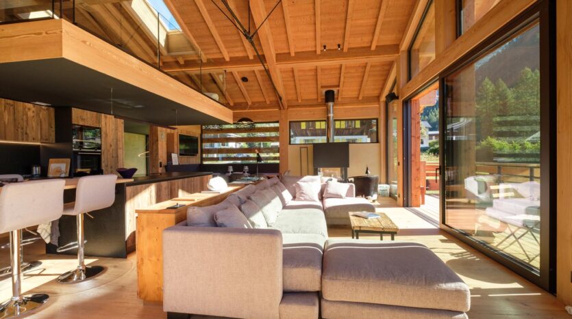 5 bedroom winter season chalet in Chamonix