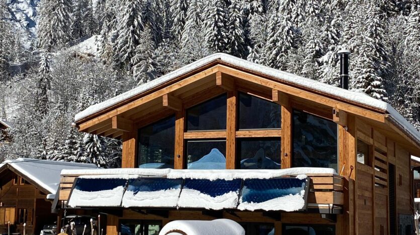 5 bedroom winter season chalet in Chamonix