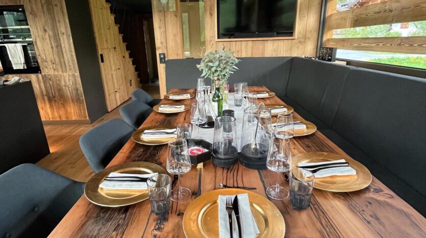 5 bedroom winter season chalet in Chamonix
