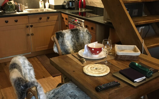 2 bedroom apartment in Chamonix town centre to rent for the winter season
